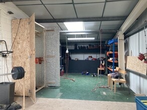 Old Station Dr, Sheffield to rent Interior Photo- Image 1 of 4