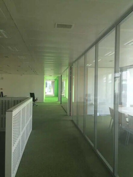 Office in Lille to rent - Building Photo - Image 3 of 5