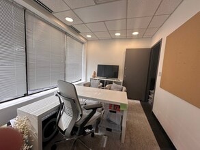 1143-1147 47th Ave, Long Island City, NY to rent Interior Photo- Image 2 of 28