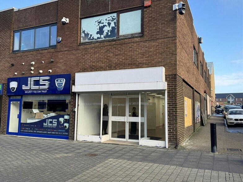 18 Middle St, Consett to rent - Building Photo - Image 2 of 3