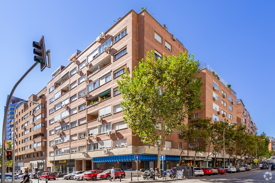 Calle Alustante, 3, Madrid, Madrid for sale - Primary Photo - Image 1 of 2