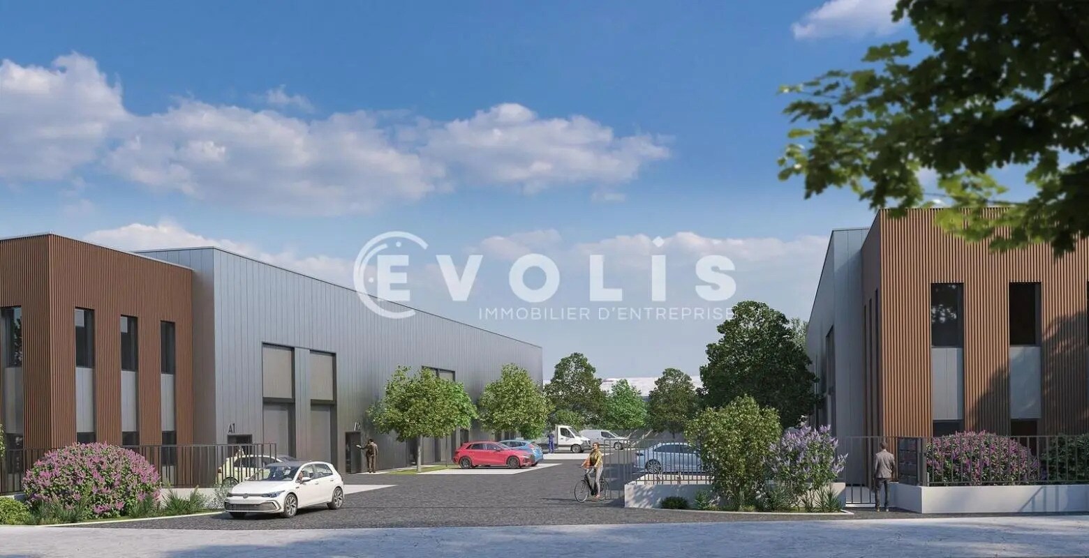 Industrial in Saint-Genis-Laval for sale Primary Photo- Image 1 of 7