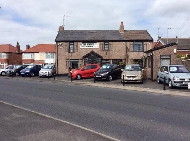 9-11 Midgeland Rd, Blackpool for sale Primary Photo- Image 1 of 1