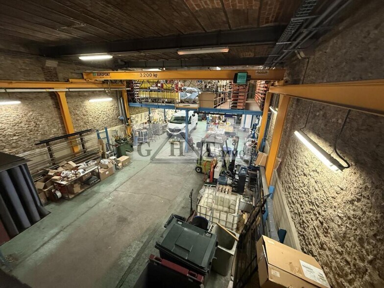 Industrial in Argenteuil to rent - Interior Photo - Image 1 of 11
