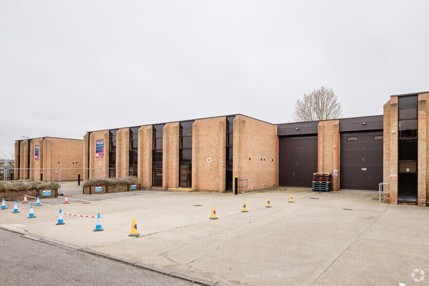 Ledgers Clos, Oxford to rent - Building Photo - Image 2 of 2