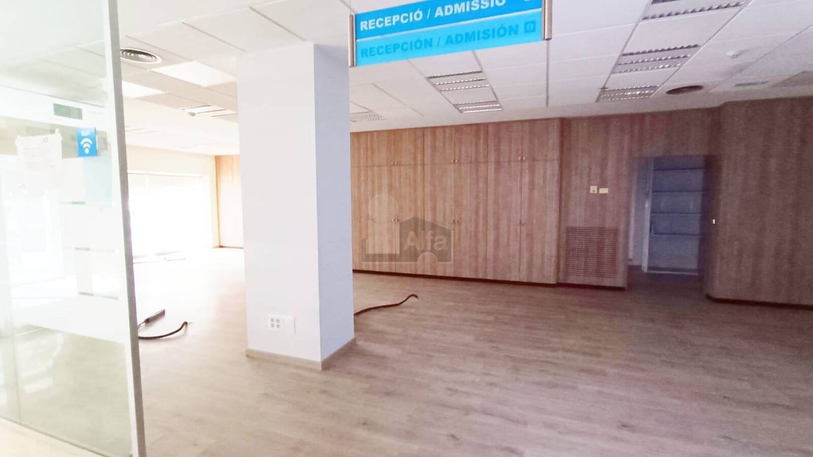 Badalona, BAR 08913 - Unit DR - - Interior Photo - Image 2 of 26