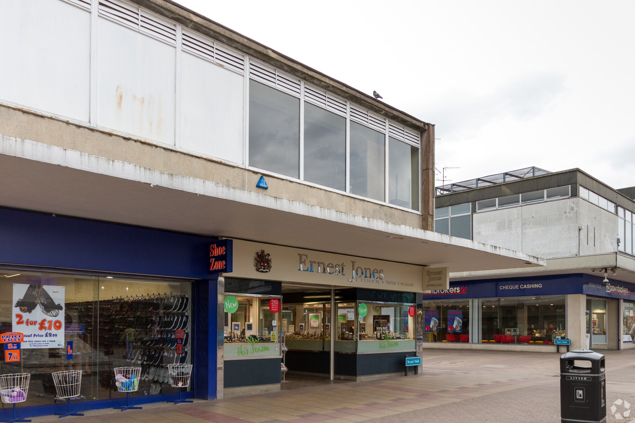 21 Broad Walk, Harlow for sale Primary Photo- Image 1 of 1