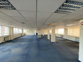 12-38 Silver St, Doncaster to rent Interior Photo- Image 2 of 5