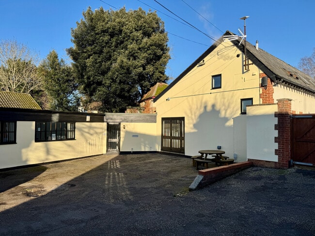 More details for 83 High St, Linton - Office for Sale