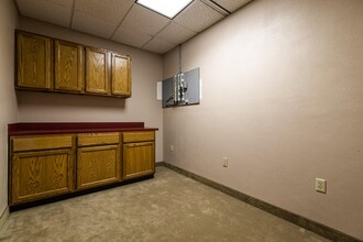 505 King St, La Crosse, WI for rent Interior Photo- Image 2 of 6