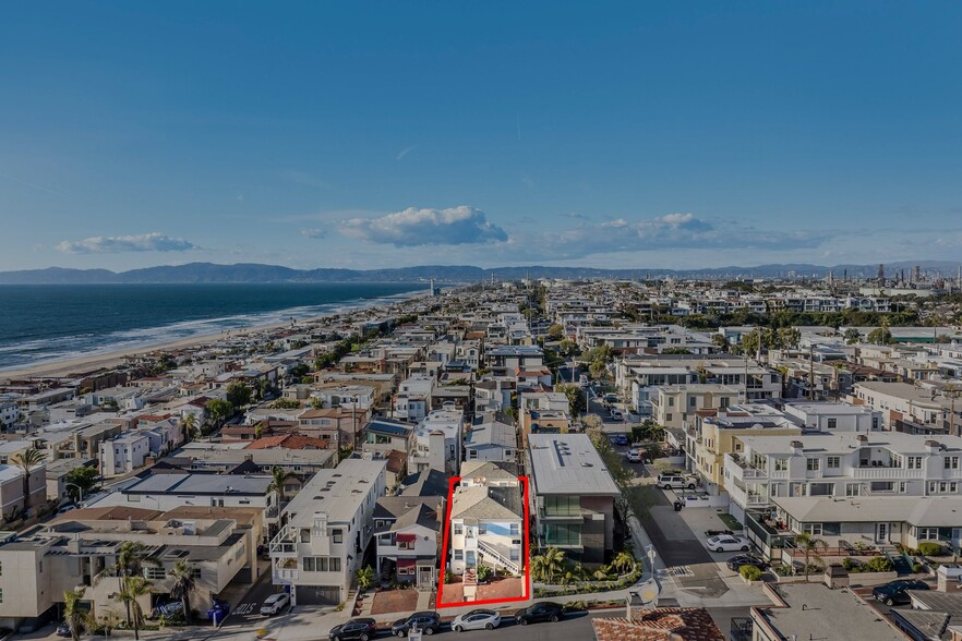 323 Marine Ave, Manhattan Beach, CA for sale - Primary Photo - Image 1 of 22