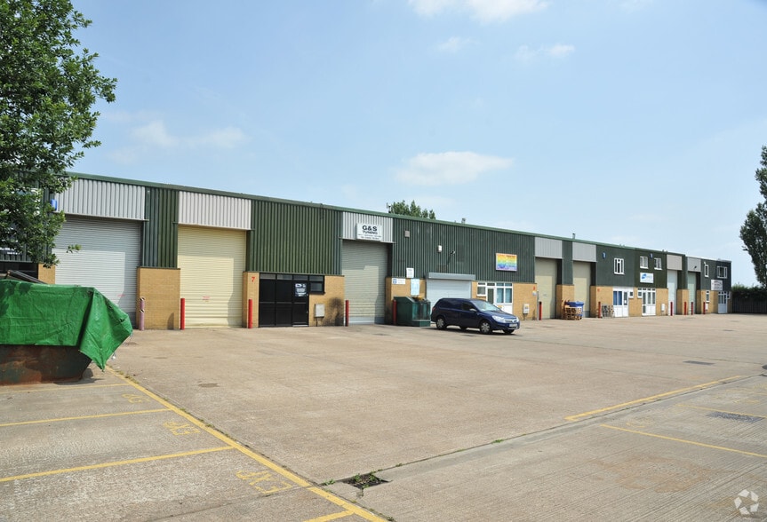 Christen Way, Maidstone for sale - Building Photo - Image 3 of 8