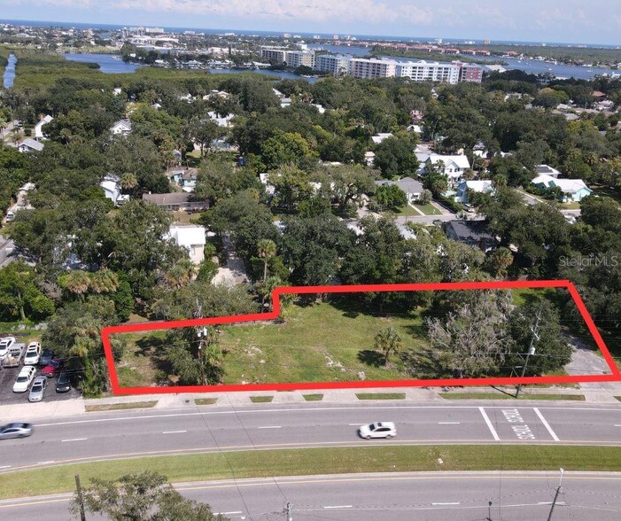 523-531 N Dixie Fwy, New Smyrna Beach, FL for sale - Building Photo - Image 1 of 5