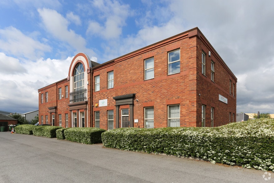 Taylors Ct, Rotherham to rent - Primary Photo - Image 1 of 2