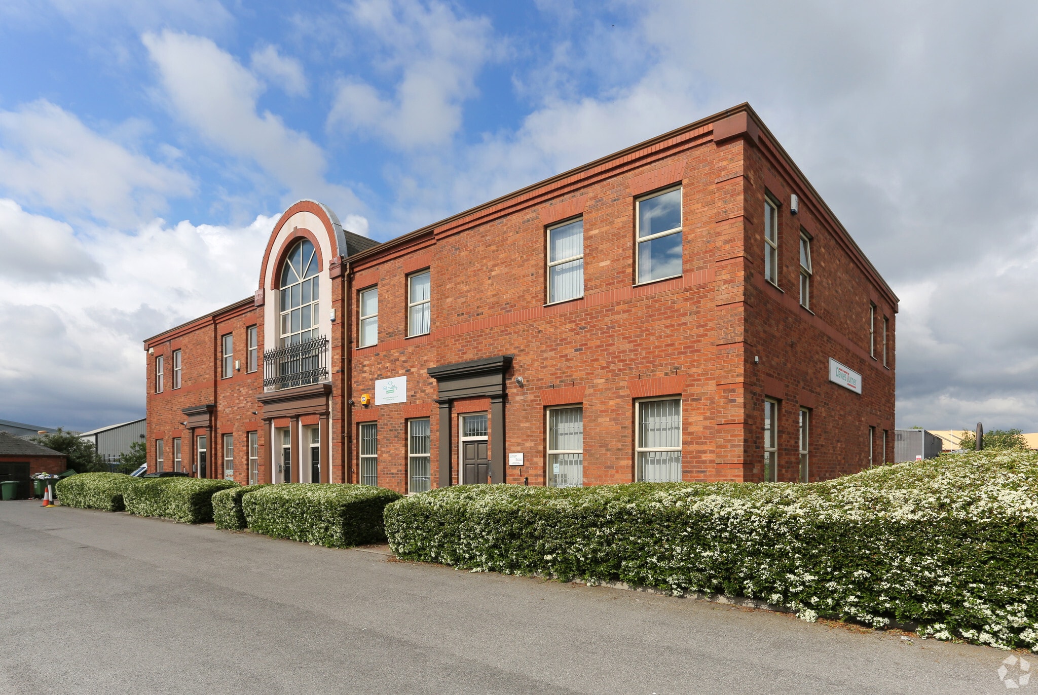 Taylors Ct, Rotherham to rent Primary Photo- Image 1 of 3