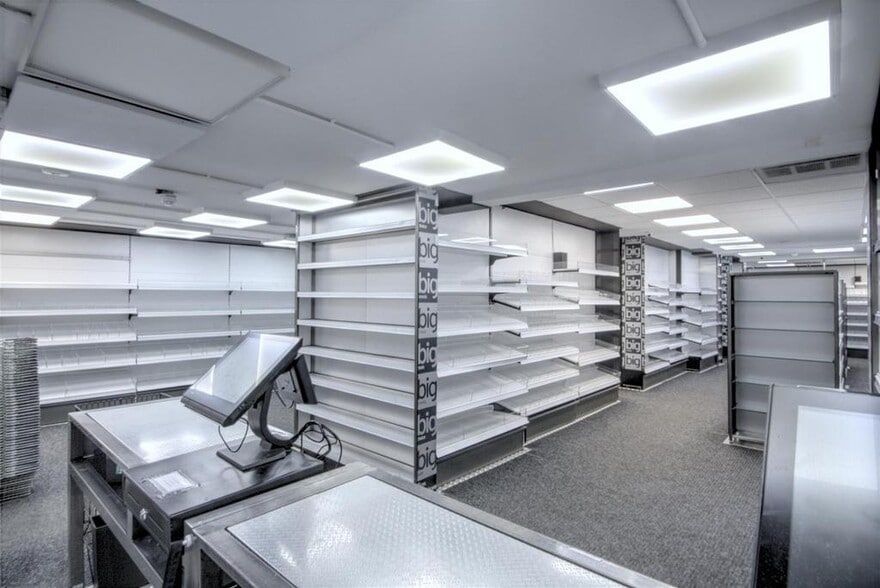 High St, Skipton to rent - Building Photo - Image 3 of 22