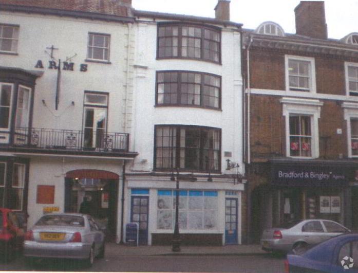 13 Cornmarket, Louth for sale Primary Photo- Image 1 of 1