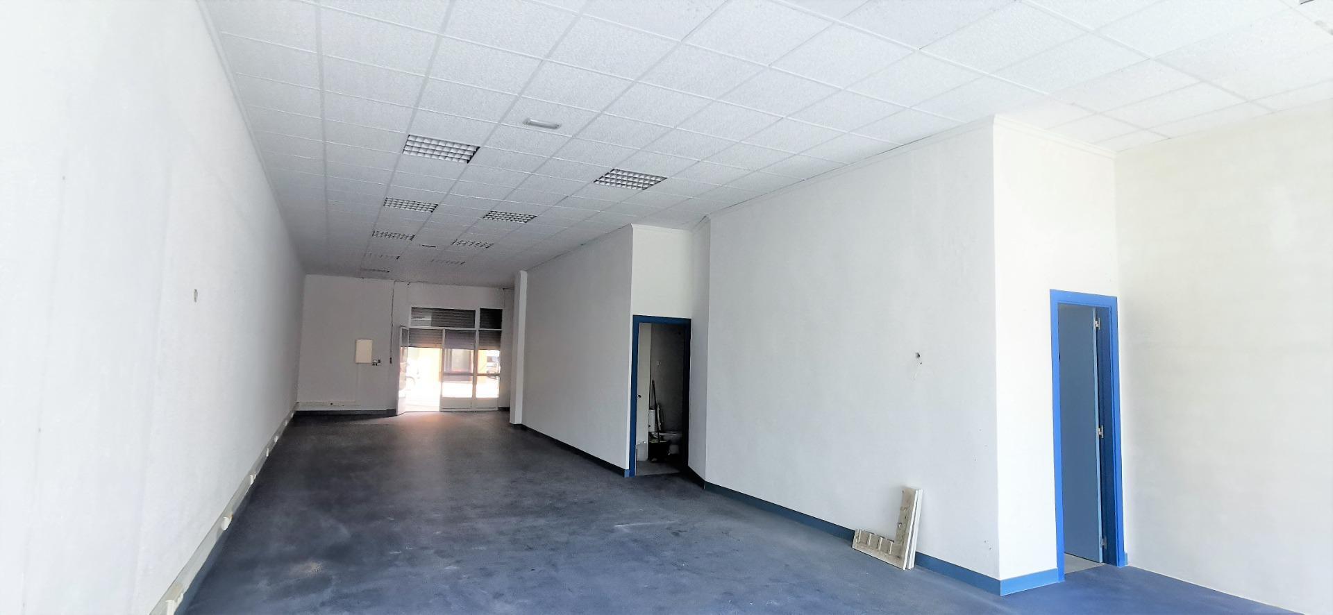 Retail in Ontinyent, Valencia to rent Building Photo- Image 1 of 8