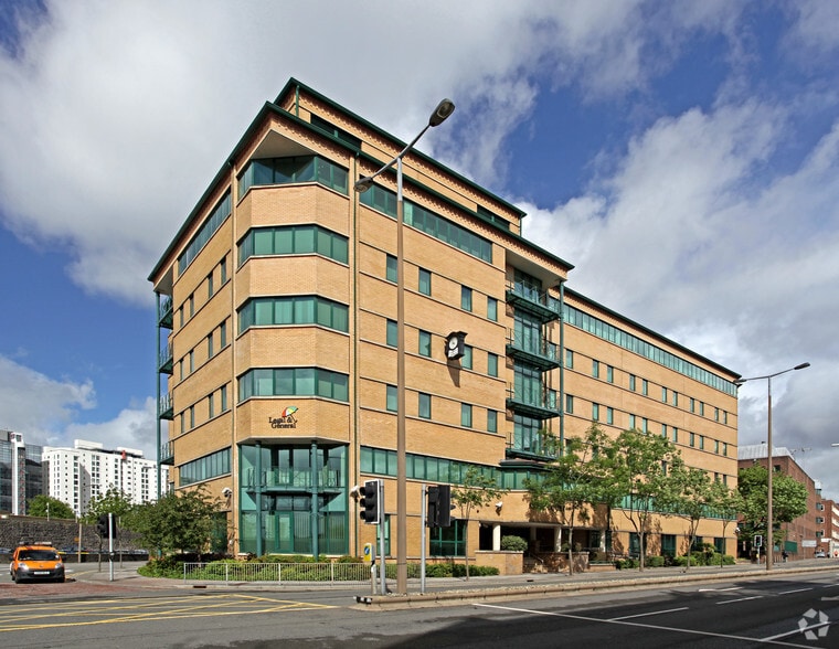 10 Fitzalan Pl, Cardiff for sale - Primary Photo - Image 1 of 1