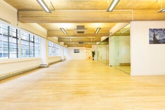 16-25 Bastwick St, London to rent Interior Photo- Image 2 of 5