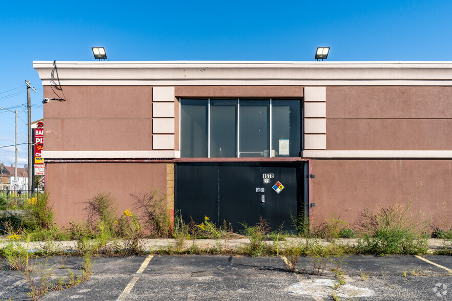 1680 E Grand Blvd, Detroit, MI for rent - Building Photo - Image 2 of 9