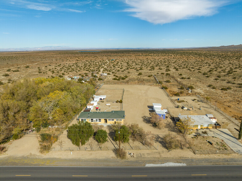 10365 E Palmdale Blvd, Palmdale, CA for sale - Primary Photo - Image 1 of 1