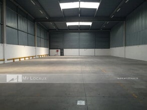 Industrial in Herblay-sur-Seine to rent Interior Photo- Image 2 of 3