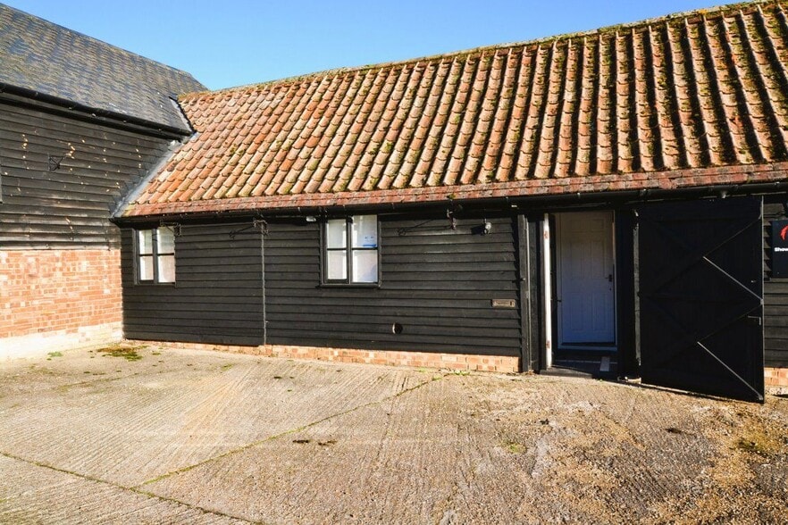 Bedford Rd, Shefford to rent - Primary Photo - Image 1 of 3