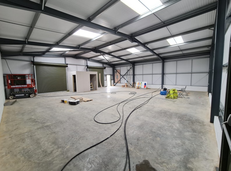 Church Ln, Horsham to rent - Interior Photo - Image 2 of 2