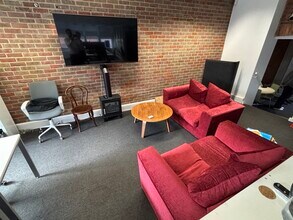 Portland Pl, Marlow to rent Interior Photo- Image 2 of 10