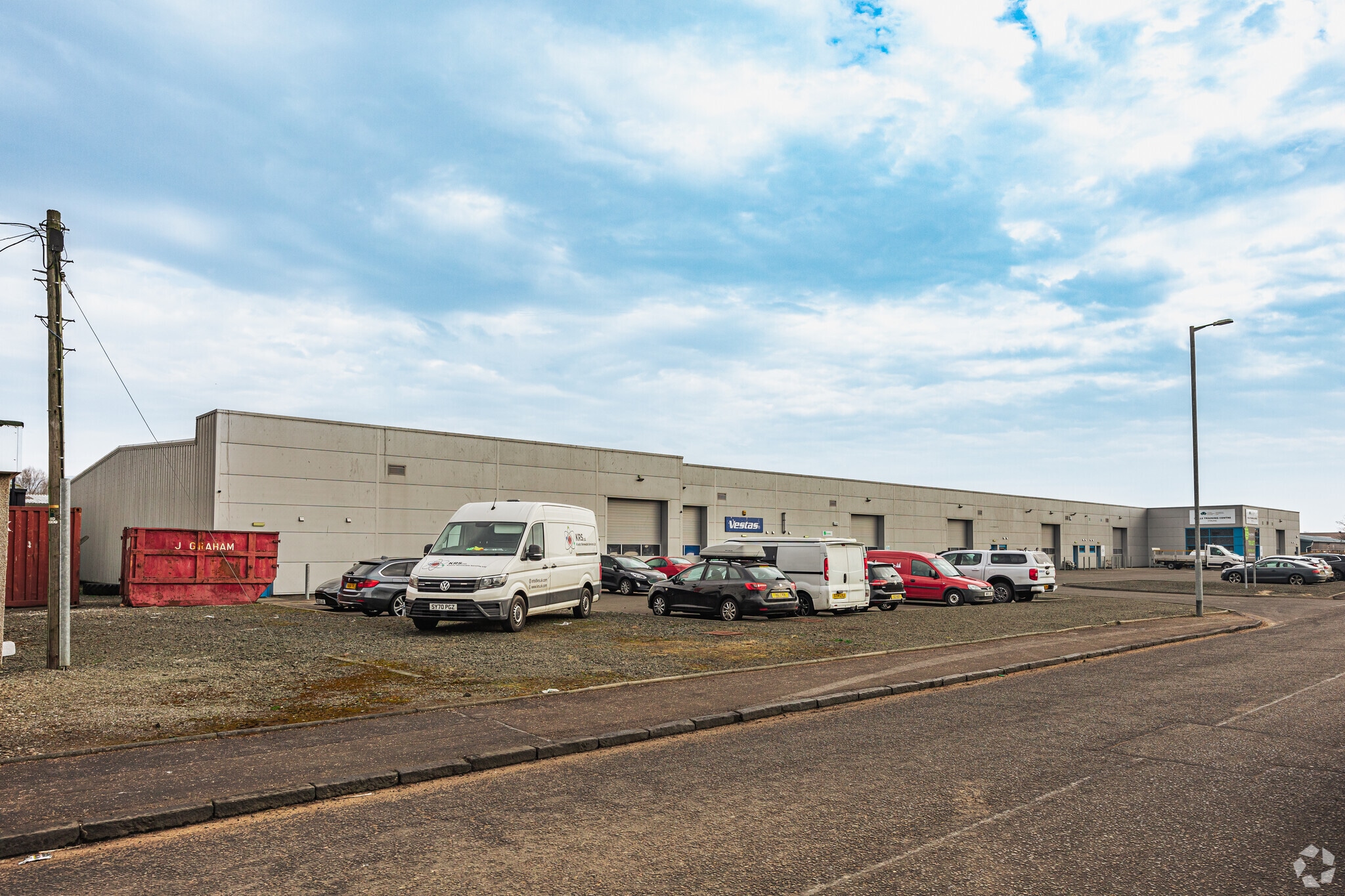 3 Cunningham Rd, Stirling to rent Building Photo- Image 1 of 5