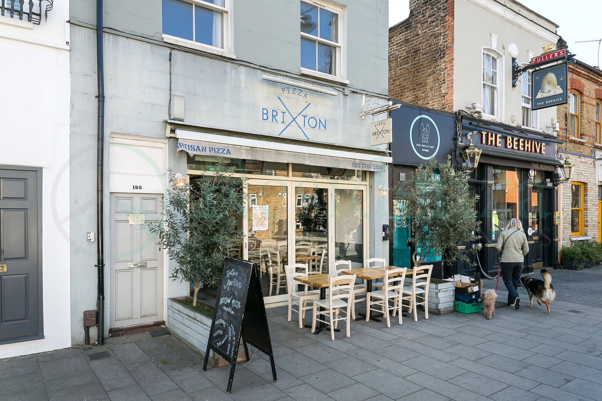 195 St. John's Hl, London to rent Building Photo- Image 1 of 12