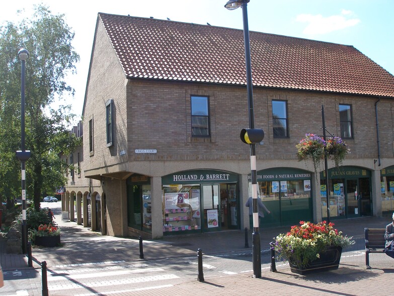 87 High St, Nailsea for rent - Building Photo - Image 2 of 7