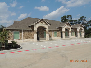 1904 Longmire Rd, Conroe, TX for rent Building Photo- Image 1 of 12