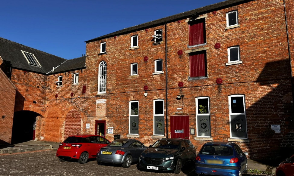 48 Mill Gate, Newark to rent Building Photo- Image 1 of 3