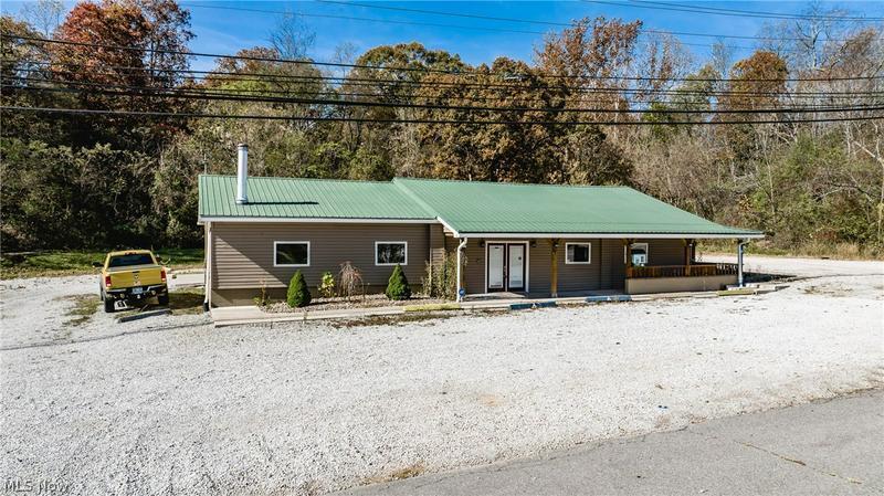 2080 Harris Hwy, Washington, WV for sale - Building Photo - Image 1 of 13