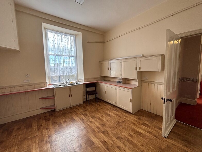 77-79 Broad St, Fraserburgh for sale - Building Photo - Image 2 of 5