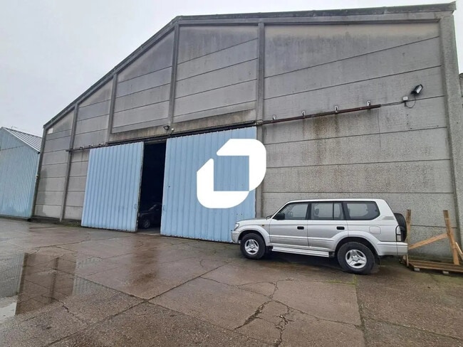 Vente Local d'activités 1 000 m²