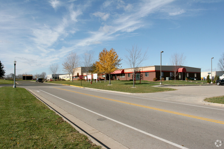 1001 Arboretum Dr, Waunakee, WI for sale - Primary Photo - Image 1 of 1