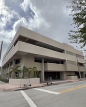 2100 Salzedo St, Coral Gables, FL for rent Building Photo- Image 1 of 22