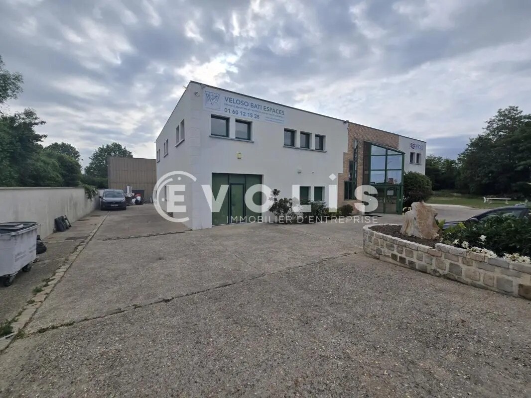 Office in Gometz-le-Châtel to rent Building Photo- Image 1 of 7