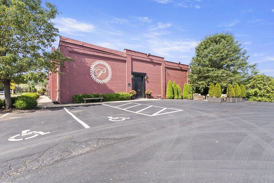 329 S Church St, Cynthiana, KY for sale - Building Photo - Image 1 of 60