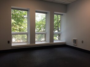 400 N Columbus St, Alexandria, VA for rent Interior Photo- Image 2 of 7