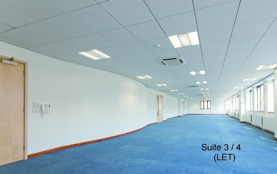 Knightrider St, Maidstone to rent - Interior Photo - Image 2 of 47