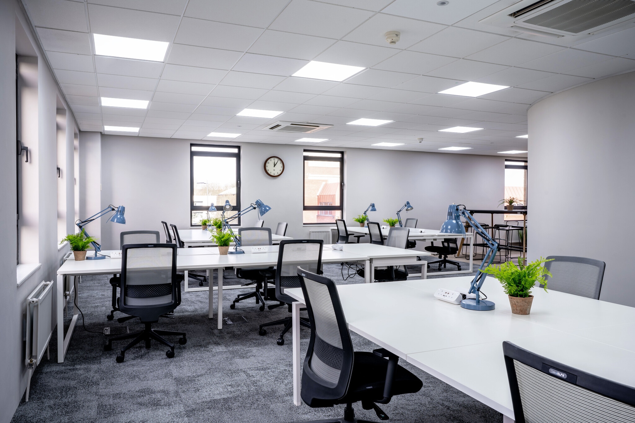 Basing Vw, Basingstoke to rent Interior Photo- Image 1 of 8