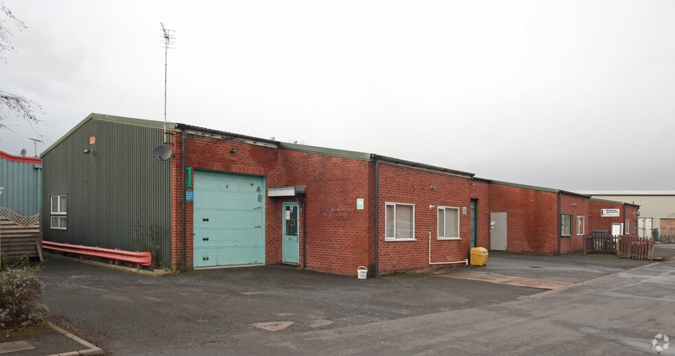 Western Clos, Leominster to rent - Primary Photo - Image 1 of 5