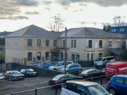 3 Gold Tops, Newport for sale Primary Photo- Image 1 of 8