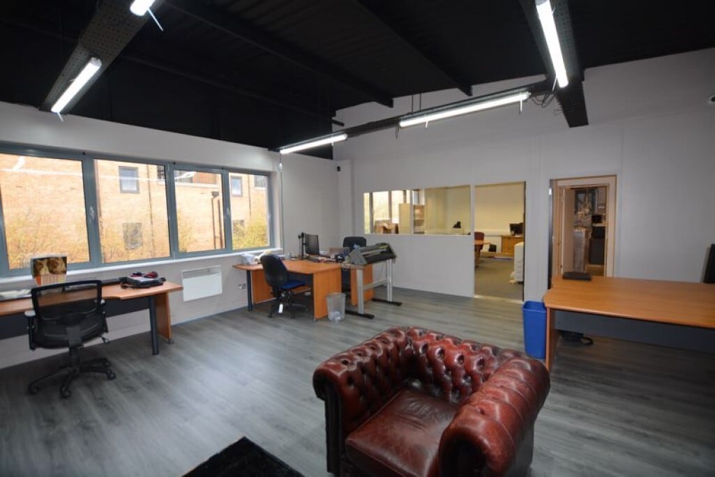 Bristol Way, Slough to rent Interior Photo- Image 1 of 2