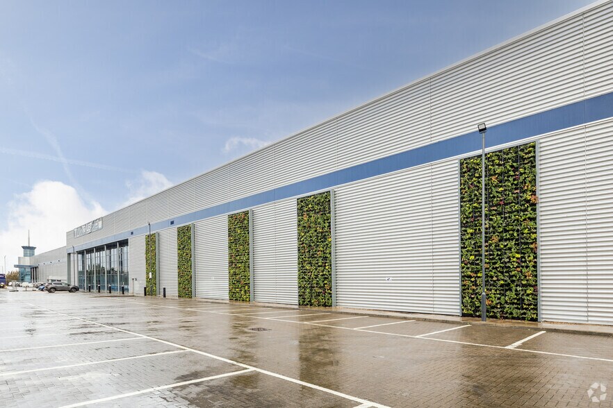Choats Rd, Dagenham to rent - Building Photo - Image 3 of 31