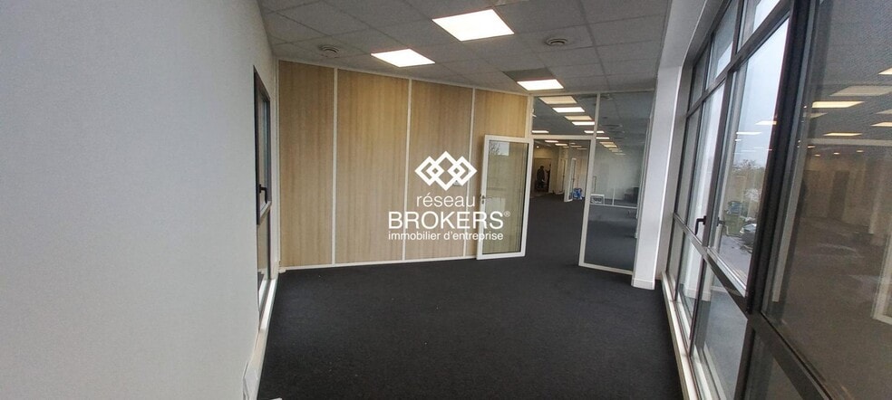 Office in Colomiers to rent - Interior Photo - Image 2 of 13